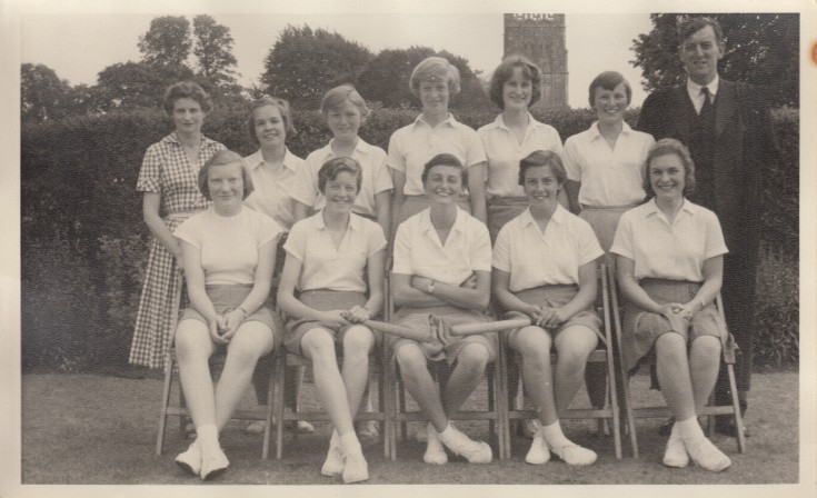 (Back row) Miss Hall, Stella Abrams, Julie Price, Sally Fisher, Sliggy Marsh, Elizabeth Righton (Front row) Margaret Minnet, Doreen Kinchen, Gill Hemming, Pat Liversidge, Annie Ball