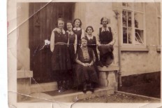 Joan Taylor nee Dent