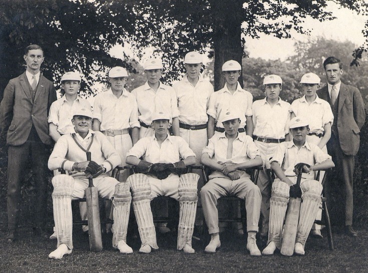 Boys Cricket Team 193?