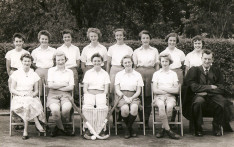Girls Hockey 1958